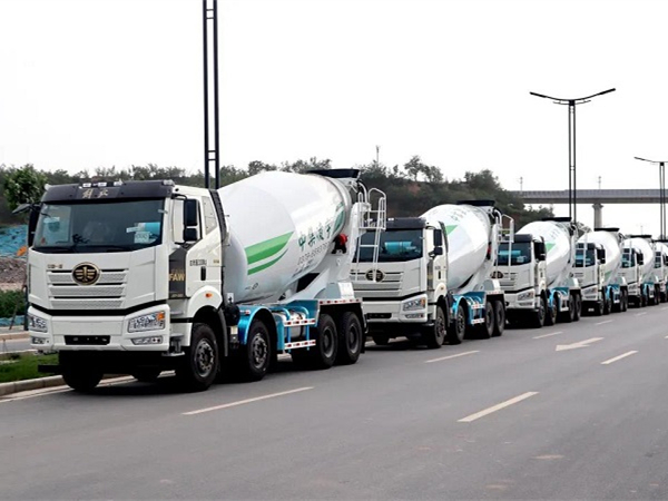天生爆款！解放&凌宇一體化攪拌車持續發車