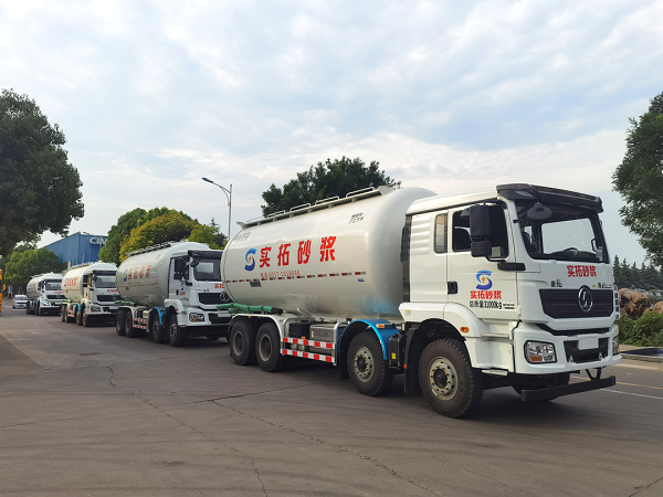 一分信任，十分責任，中集凌宇粉罐車交付六年老客戶！