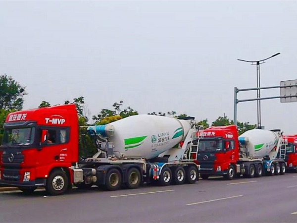 天氣炎熱，交付火熱，中集凌宇半掛攪拌車實力圈粉，“熱度”不減！